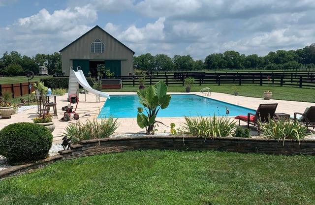 Belle maison de campagne avec piscine à 10 minutes de Lexington