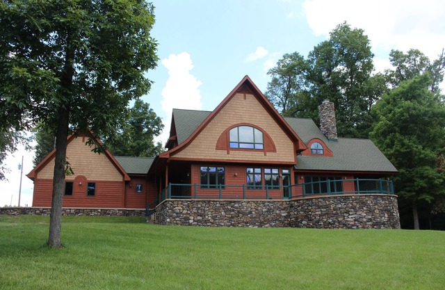 Belle Craftsman Country Home