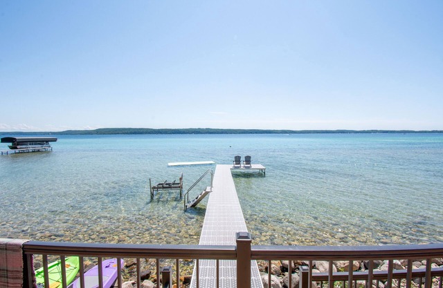 Crystal Lake Waterfront, climatisation, quai privé, kayaks, paddleboards