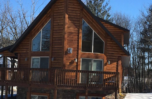 Belle maison en bois sur mesure - Escapade parfaite pour votre famille