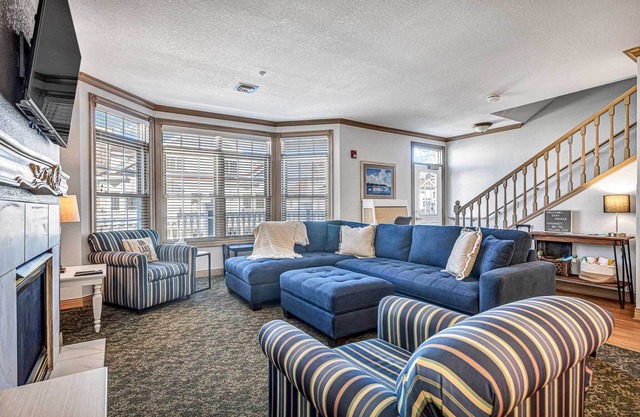 'Beautiful Day Getaway' - Lake Michigan Views