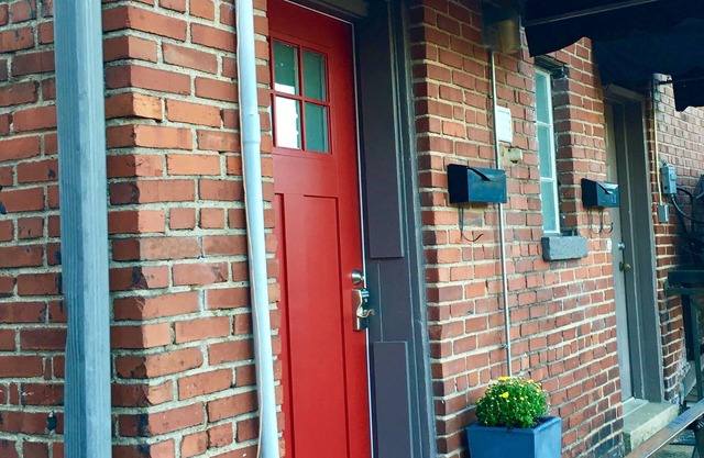 Bel appartement décoré situé au coeur du centre-ville de Bardstown, KY