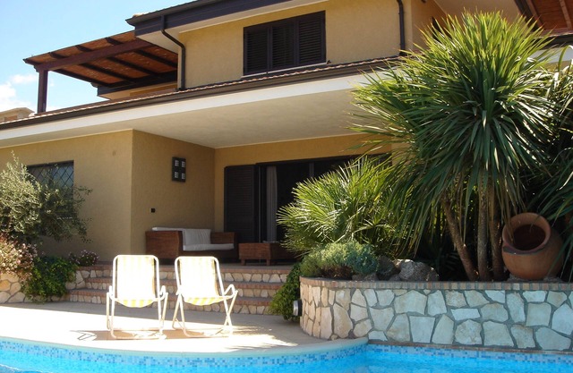 belle villa individuelle avec piscine privée wi-fi