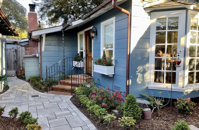 Quaint Carmel Cottage - Downtown - 'Marley Cottage' + bain à remous privé