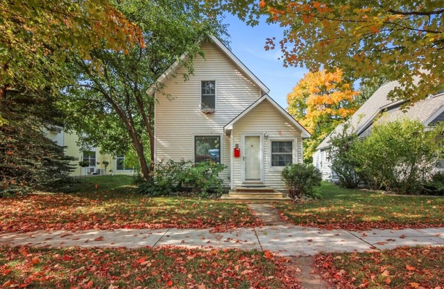 Beautiful Downtown Traverse City Home w/ Garage!