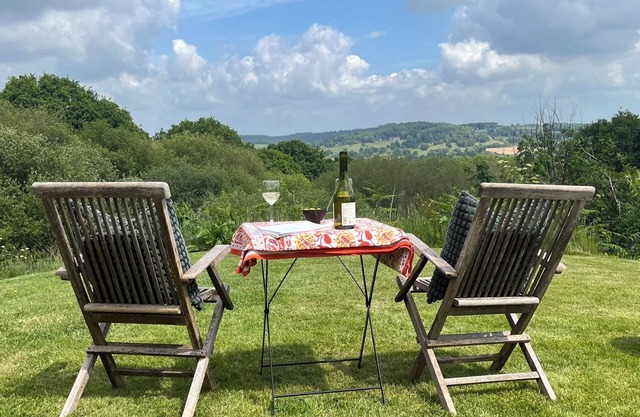 Beautiful eco Lodge With Amazing Views and Tranquil Surroundings