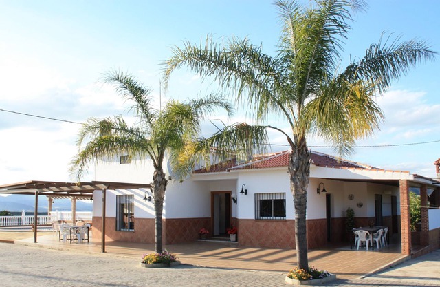 BELLE MAISON DANS UN QUARTIER TRÈS CALME À PROXIMITÉ DES PLAGES DE LA COSTA DEL SO