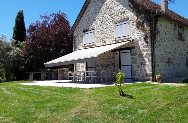 Belle grange entierement renovée avec piscine