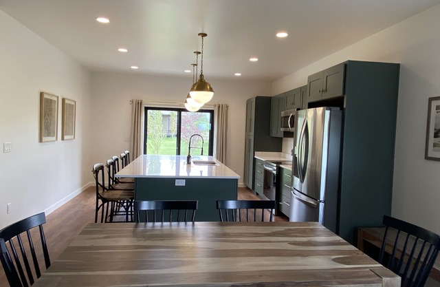 Beautiful family retreat located 20 minutes from Grand Targhee!