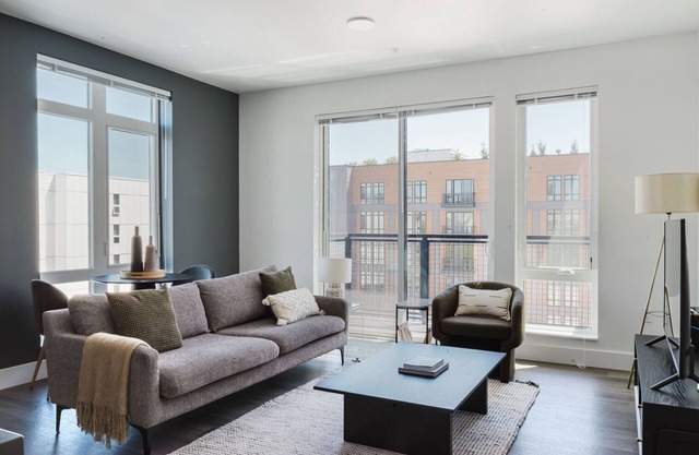 Beautiful First Hill Jr 1BR w/ Gym, BBQ & Game Room, by Blueground