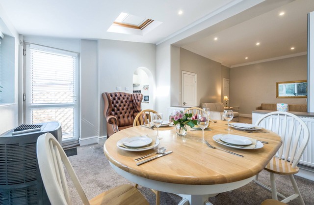Bel appartement-peut accueillir jusqu'à 6