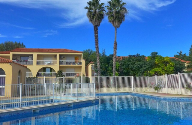 Bel appartement avec WIFI, piscine, climatisation, TV, terrasse et animaux admis