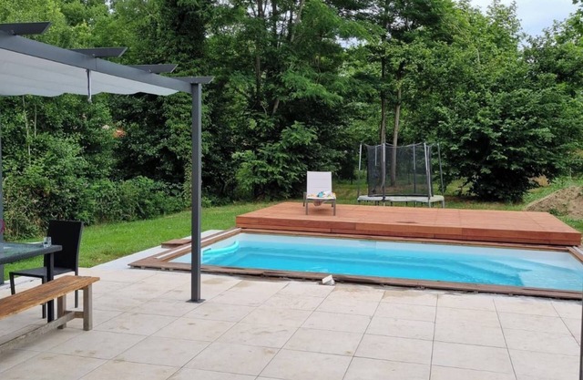 Belle villa avec piscine et jardin arboré à 20 min des plages