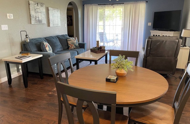 Beautiful golf course view condo; 2bedroom/2bath; Great quiet location