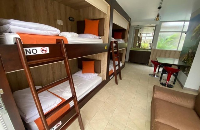 Bel Appartement Au Rez-de-chaussée à Chapinero