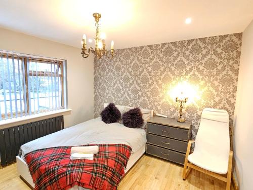 Beautiful guest rooms, Free Parking, 30min Heathrow, 40min Wembley, 60min Central London