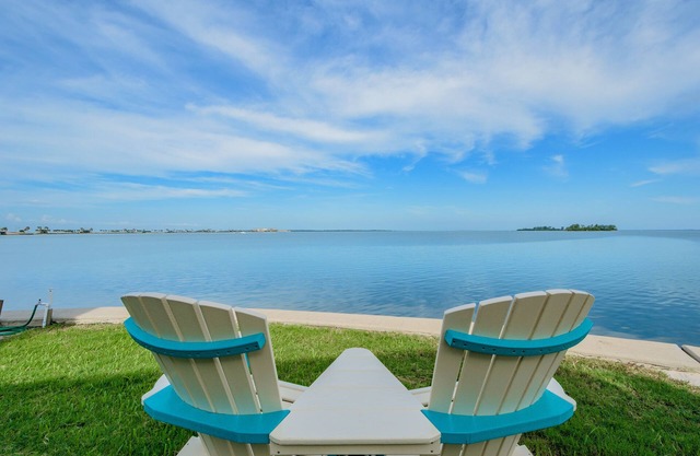 Belle, Gulf-front, 2 chambres, 2 salles de bain, unité de fin, Dunedin Townhome. Couchers de soleil !!!