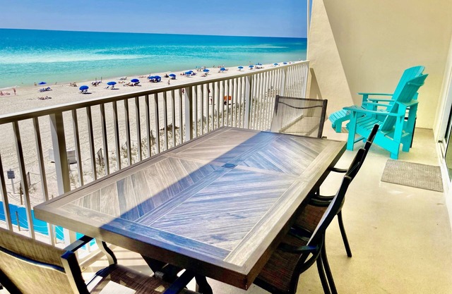 Magnifique Condo Gulf Shores avec de fabuleuses vues sur le golfe au 4ème étage!