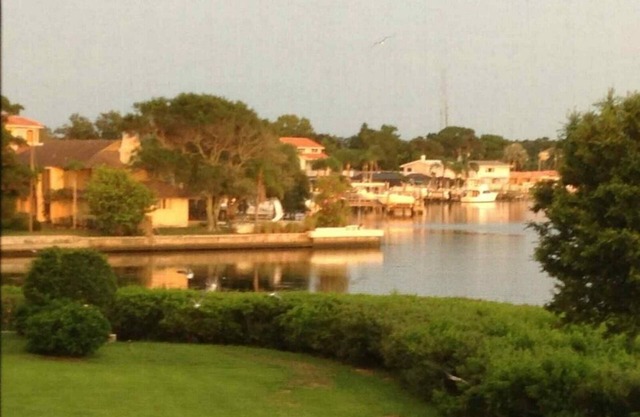 Magnifique condo en front de mer avec vue sur le golfe.