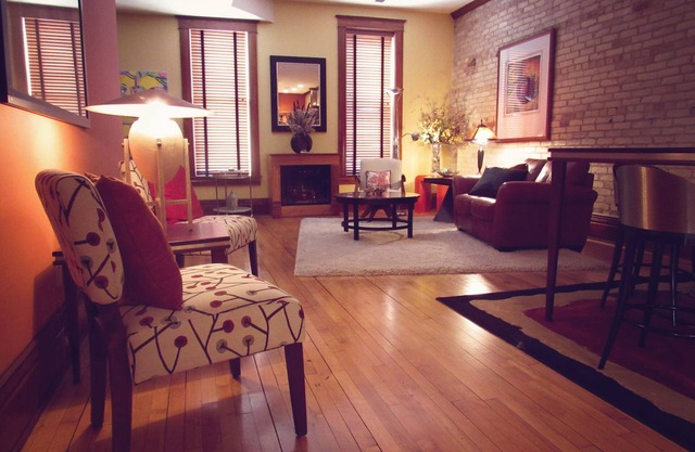 Magnifique loft historique du centre-ville de Coopersville, MI