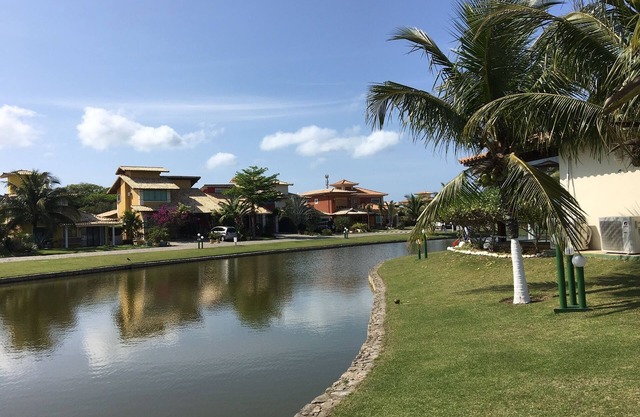 Belle maison dans le meilleur condo Manguinhos