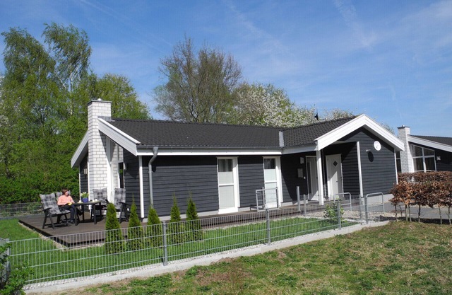 Belle maison de vacances dans le Seepark Nordhorn avec sauna, bain à remous et cheminée