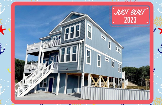 BEAUTIFUL HOME! 2-Min Walk to the Beach, Heated Saltwater Pool, Private
