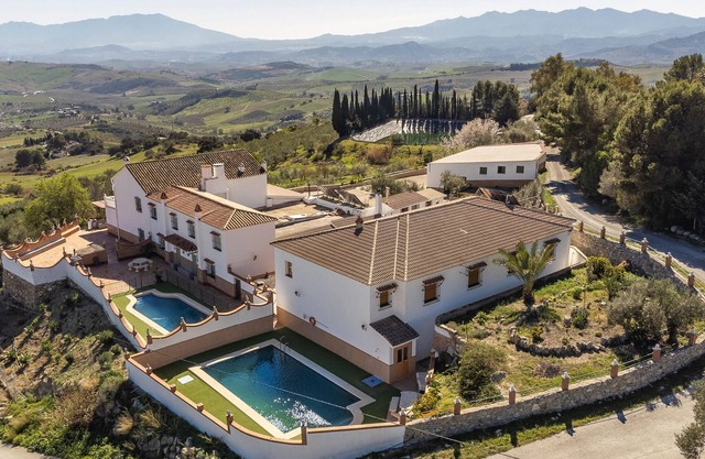 3 chambres hébergement à Casarabonela