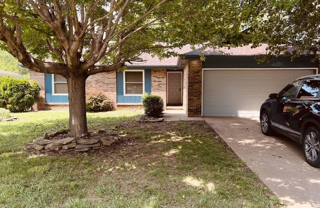 Beautiful Home in PERFECT Location! So Cozy!!