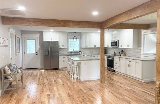Beautiful home in the Blue Ridge area near NGU, Golf, Travelers Rest, Greenville