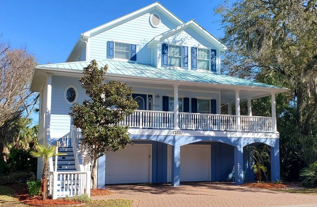 Belle maison près de Cabana Club avec de superbes vues et espace extérieur
