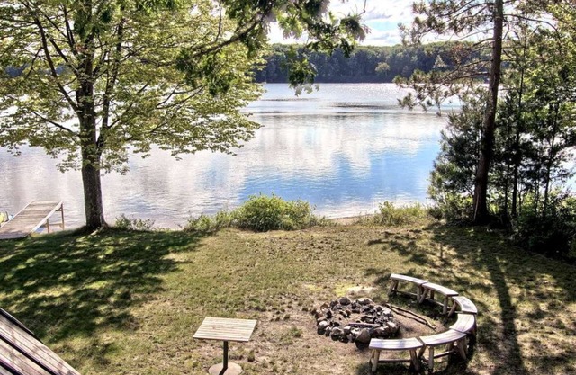 Belle maison sur le lac Bass - Accepte 16
