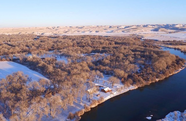 Hermosa casa en el río Big Horn
