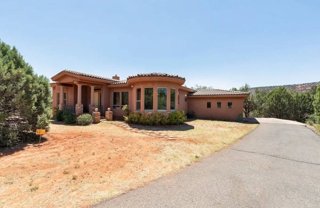 Beautiful Home With Breathtaking Views From Every Windows