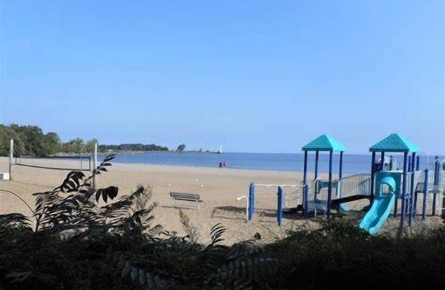 Beautiful Home with inground pool & boat dock!