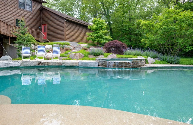 Beautiful home with pool one mile from Lake Michigan beach