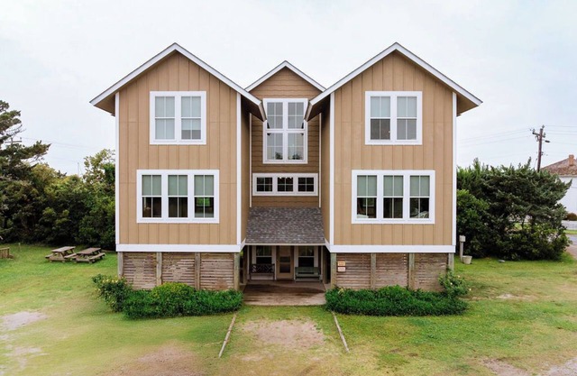 NOUVEAU EN 2018! Belle maison en face de Silver Lake sur le Berkley Estate