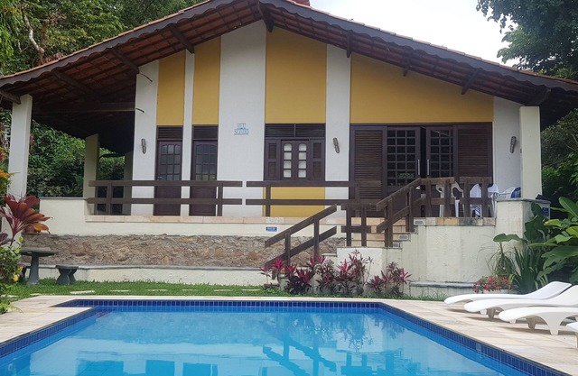 Belle maison à la montagne avec piscine, sauna, douche, piscine, cour, barbecue