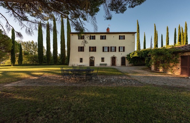 Belle maison sur jardin avec piscine partagée à 5km. de Sienne Toscane