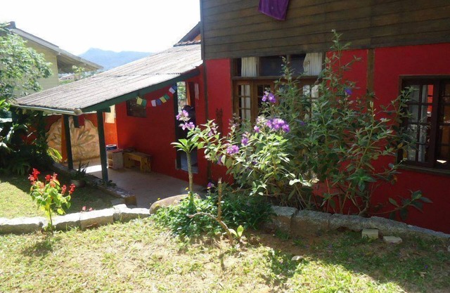 Belle maison à trois pâtés de maisons de la plage. Au sud de l'île de Florianópolis