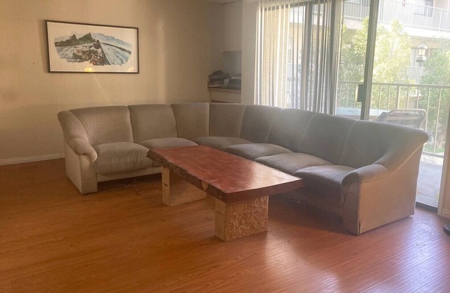 Beautiful Huge Condo in Pasadena CA