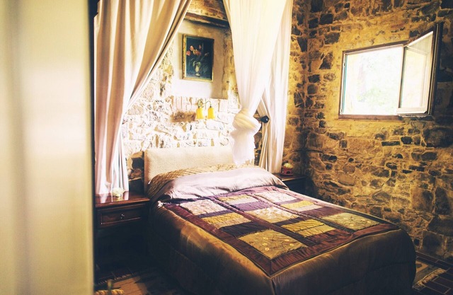 Magnifique chalet 1 chambre avec jardin et vue sur les oliviers, la piscine
