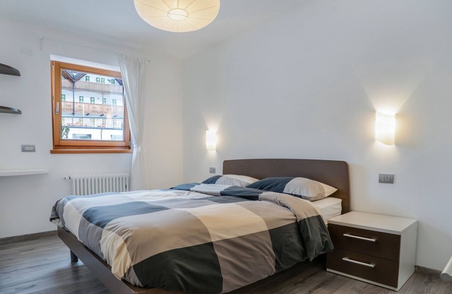 Bel appartement "Il Mondo di Patty 2" avec vue sur les montagnes, Wi-Fi et jardin