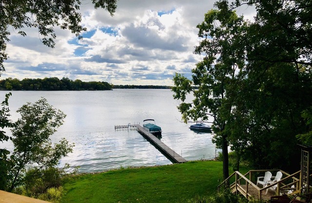 BELLE CABINE DE LAC à seulement 1 heure de Mpls-St. Paul. PET FRIENDLY!