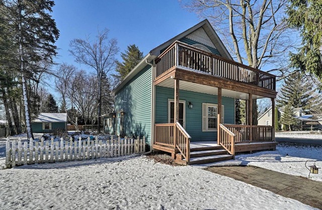 Belle maison de lac attend!