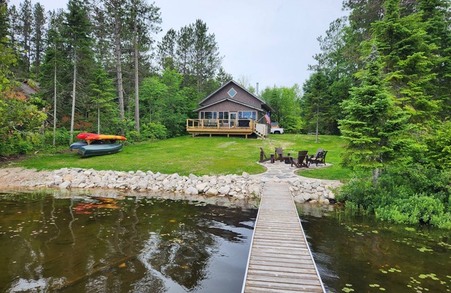 Beautiful Lake House With Weekly Discounts!