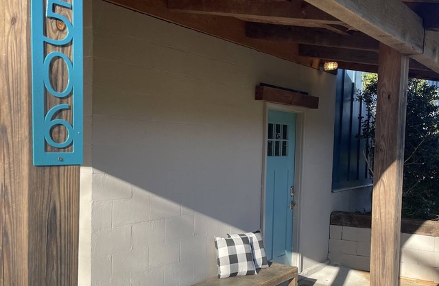 Beautiful Lake view, Family Friendly Lake House in Cove.