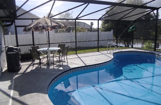 Belle villa vue lac pour moins de 600 $ par semaine