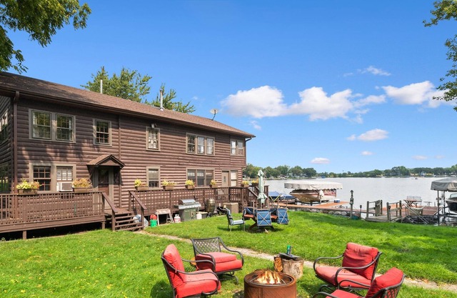 Chain Lakes Waterfront Beauty w slip de bateau, 1 semaine restante du 23 au 30 août!