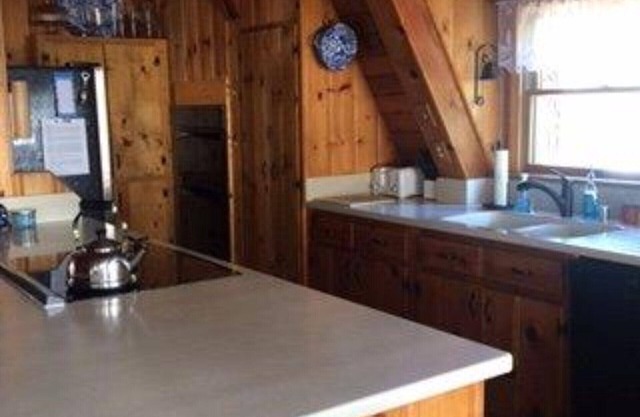 Magnifique chalet au bord du lac